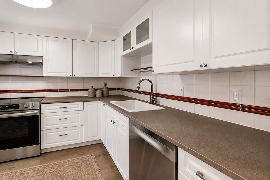 962 E 11th Avenue Vancouver, BC - 11