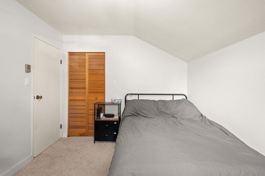 1554 W 65th Ave Avenue Vancouver, BC - 17