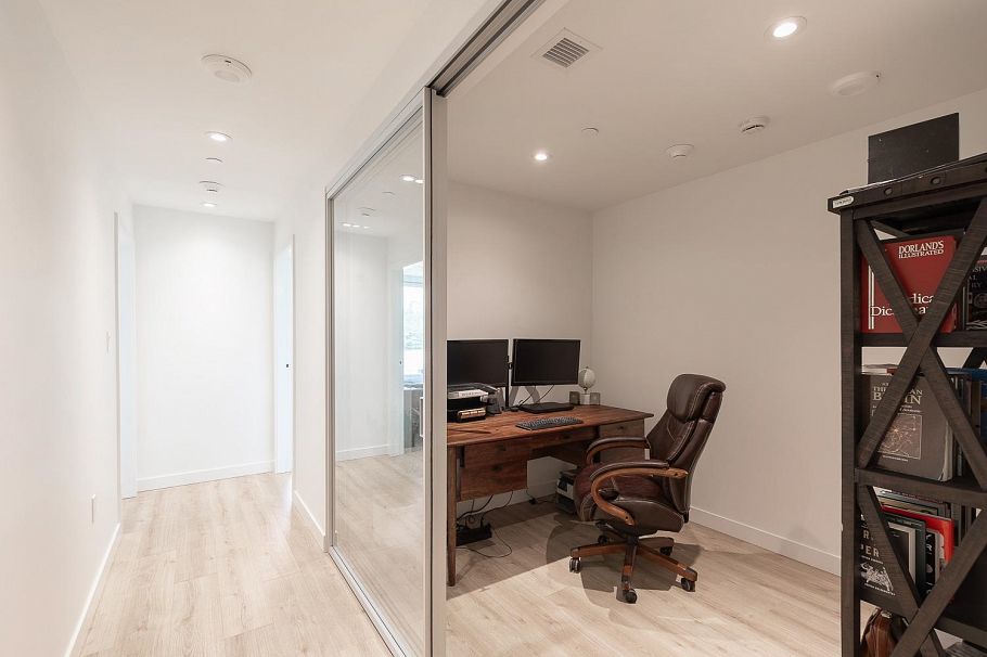 107 755 Harbourside Drive North Vancouver, BC - 14