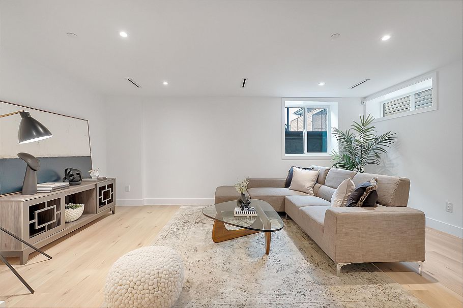 265 W 6th Street North Vancouver, BC - 20