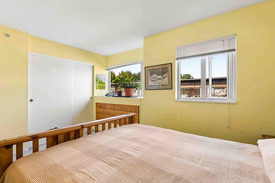 13 2389 Charles Street Vancouver, BC - 21