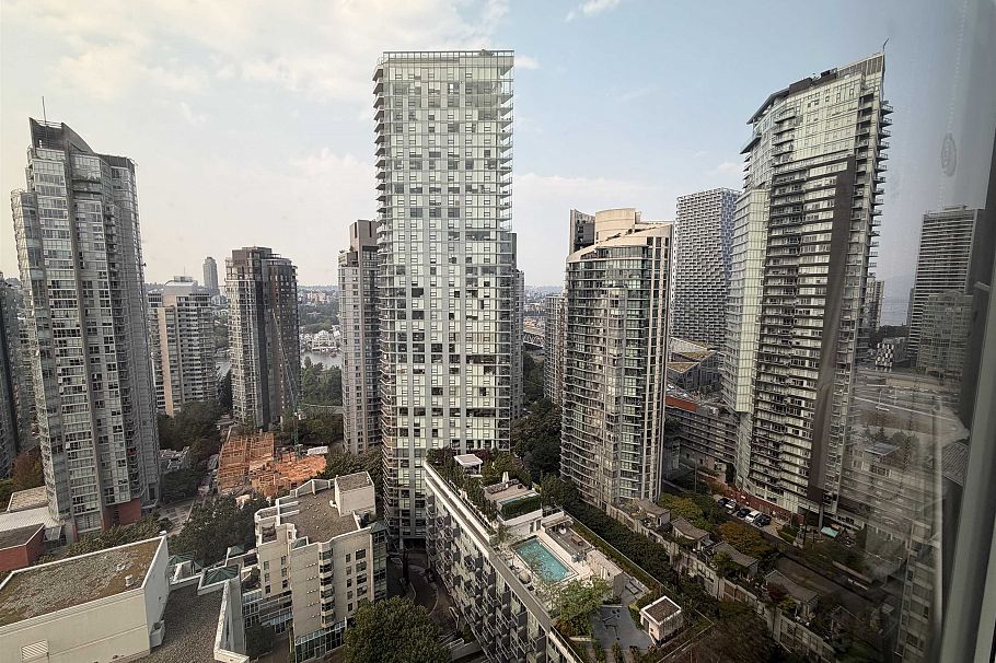 2706 1323 Homer Street Vancouver, BC - 9