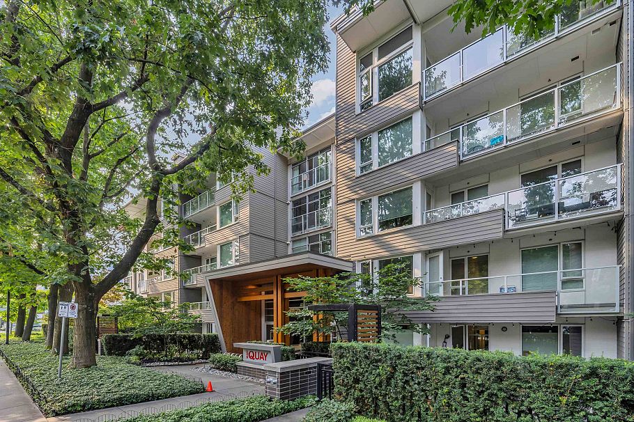 315 255 W 1st Street North Vancouver, BC - 3