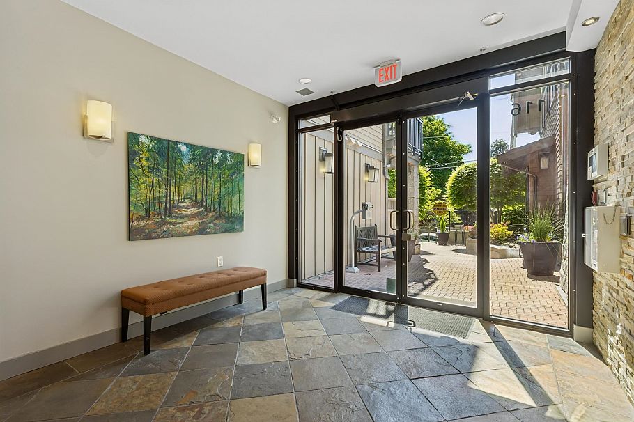 303 116 W 23rd Street North Vancouver, BC - 27