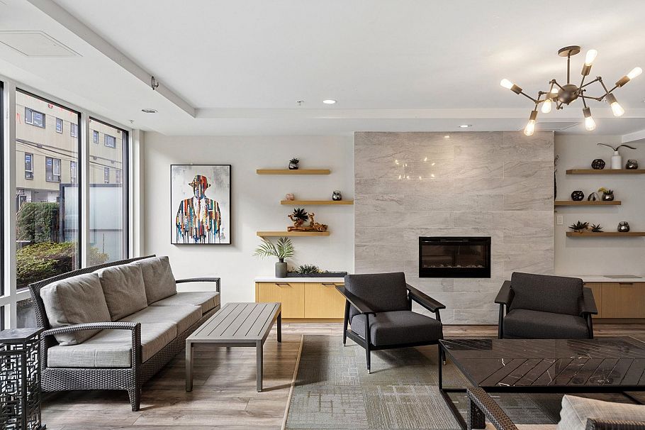105 625 E 3rd Street North Vancouver, BC - 27