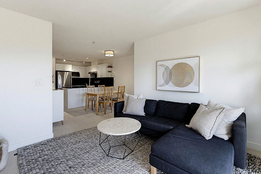 213 738 E 29th Avenue Vancouver, BC - 5