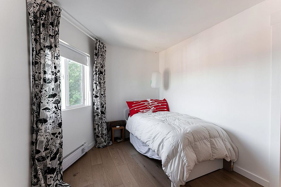 219 2910 E Pender Street Vancouver, BC - 14