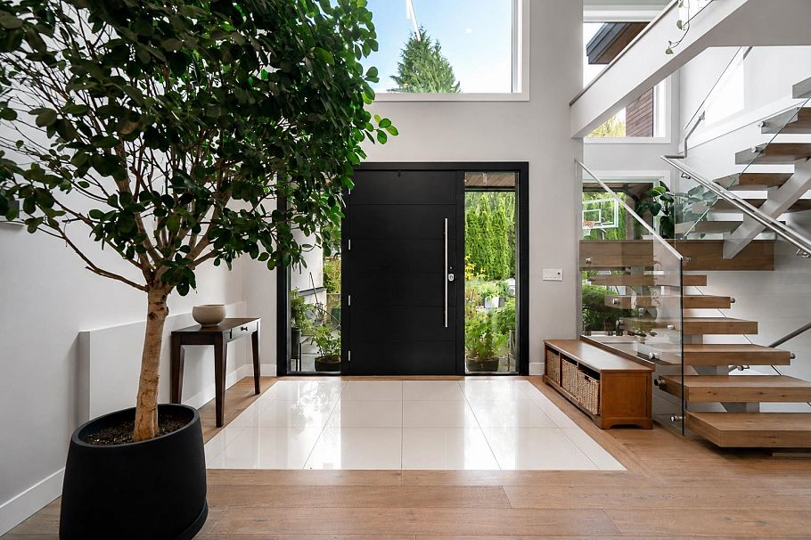 955 Forest Hills Drive North Vancouver, BC - 4