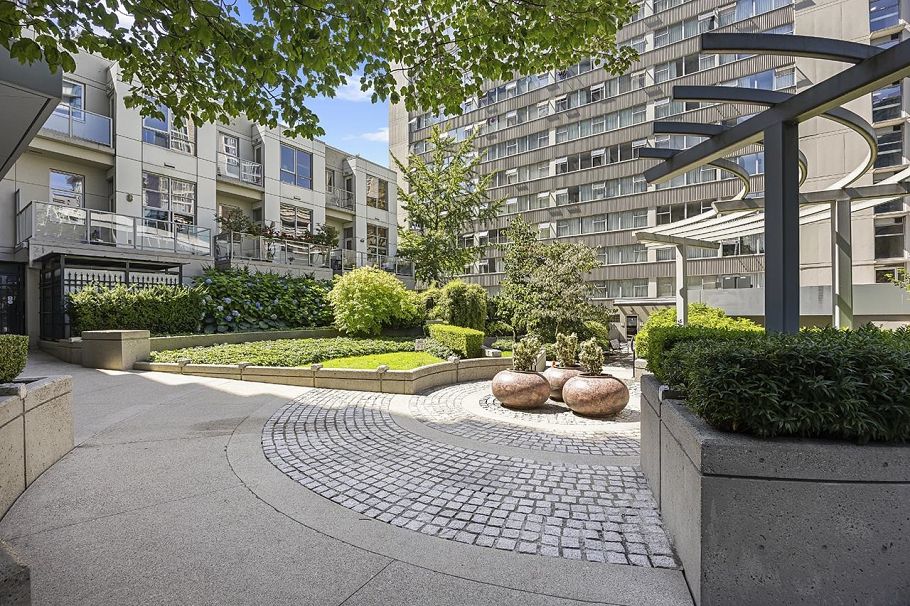 1601 1420 W Georgia Street Vancouver, BC - 20