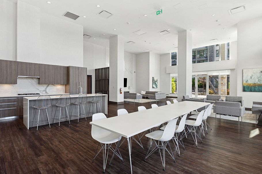 504 2780 Valley Centre Avenue North Vancouver, BC - 18