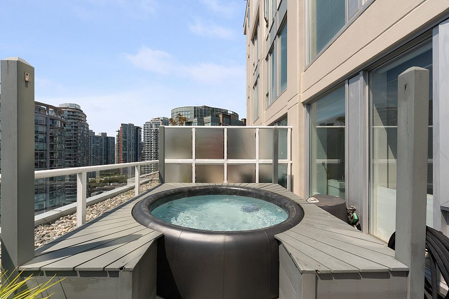 2405 550 Taylor Street Vancouver, BC - 26