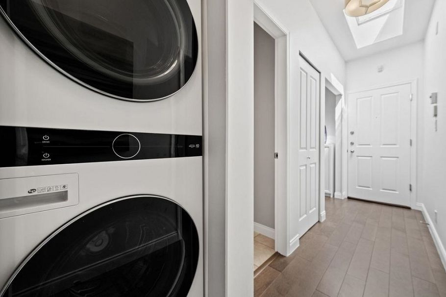313 1675 W 10th Avenue Vancouver, BC - 26