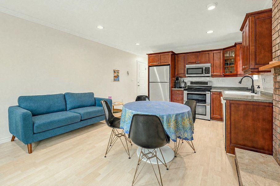 2183 Napier Street Vancouver, BC - 27