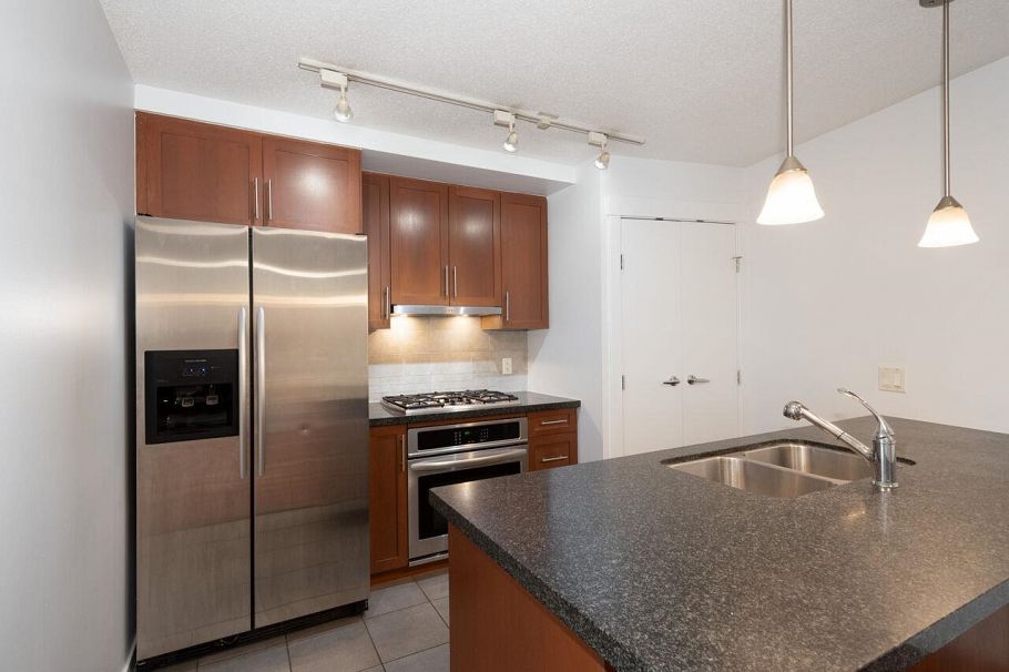 507 1189 Melville Street Vancouver, BC - 17
