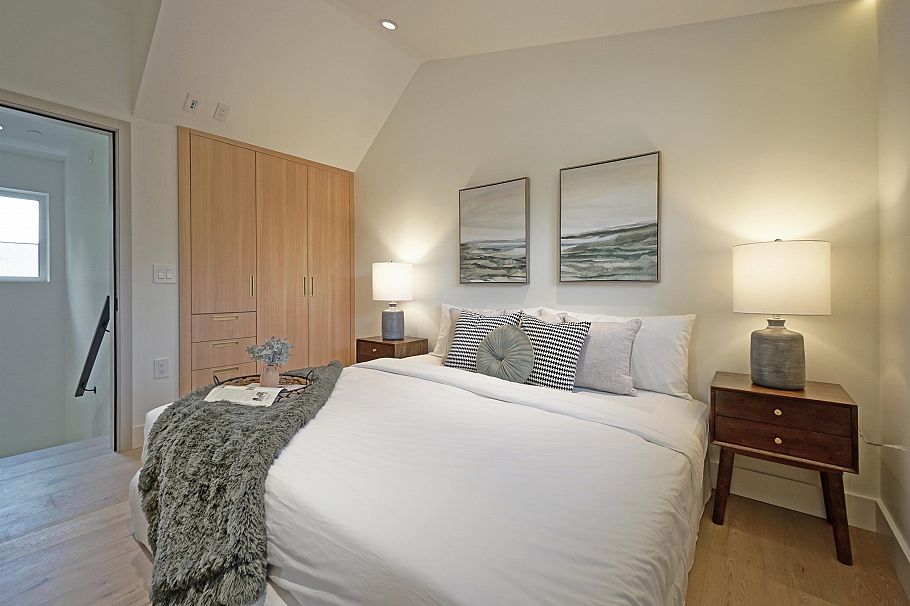 1 3315 W 10th Street Vancouver, BC - 18
