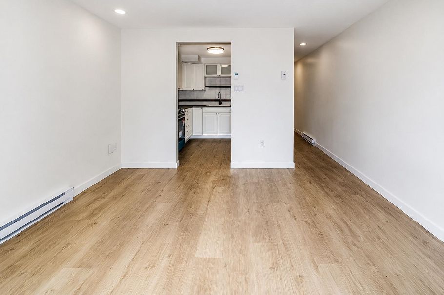 962 E 11th Avenue Vancouver, BC - 13