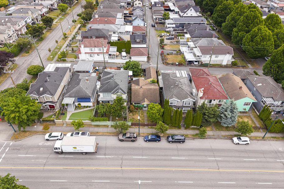 7544 Main Street Vancouver, BC - 14