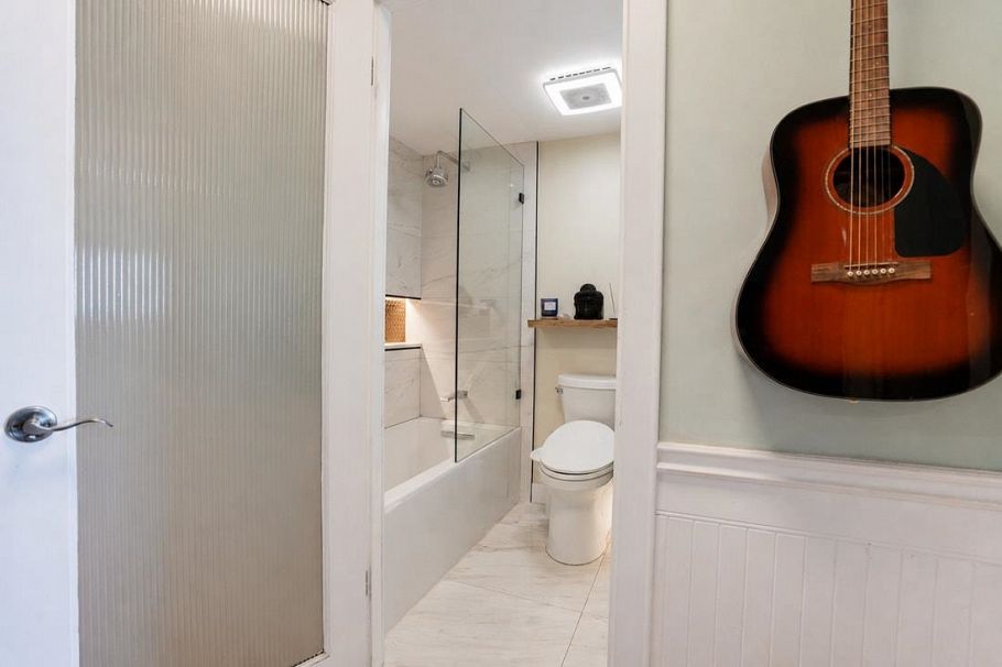 303 441 E 3rd Street North Vancouver, BC - 13