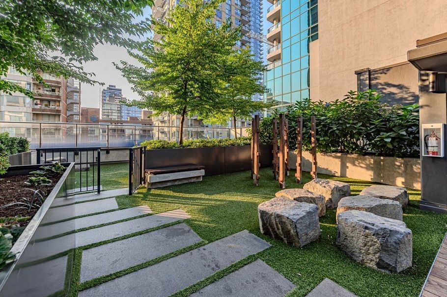 3005 1335 Howe Street Vancouver, BC - 26
