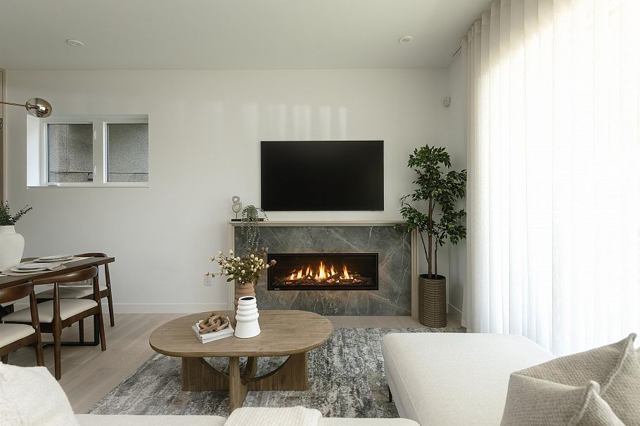 1 2755 W 11th Avenue Vancouver, BC - 17