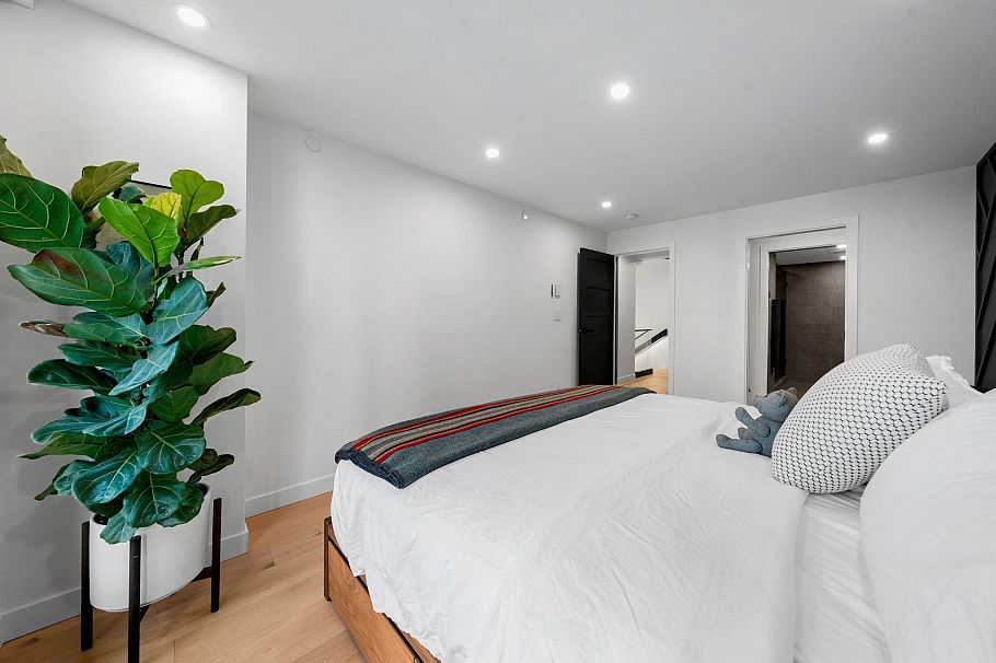 918 Homer Street Vancouver, BC - 29
