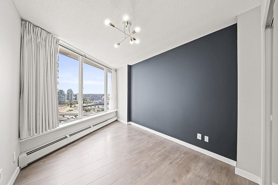 2202 689 Abbott Street Vancouver, BC - 16