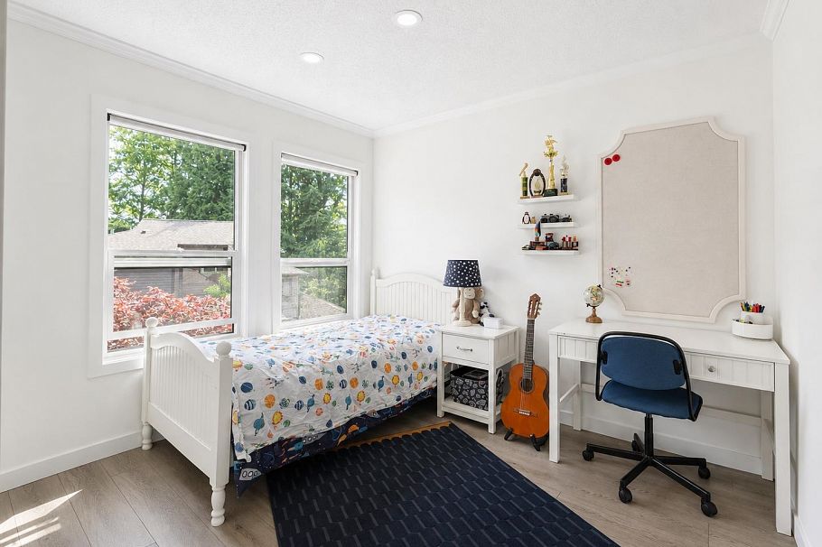 1741 Rufus Drive North Vancouver, BC - 17