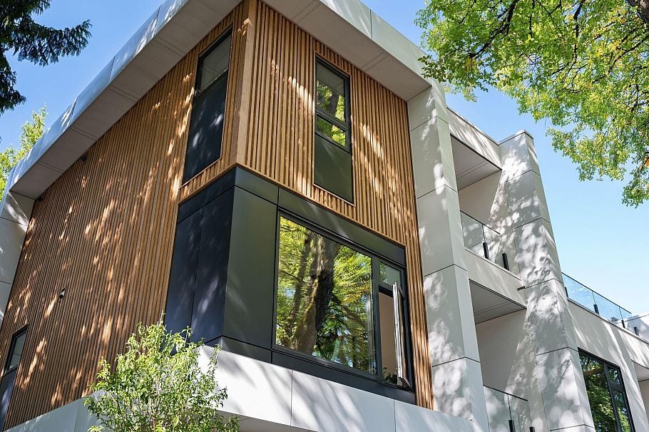 4 1491 Devonshire Crescent Vancouver, BC - 2