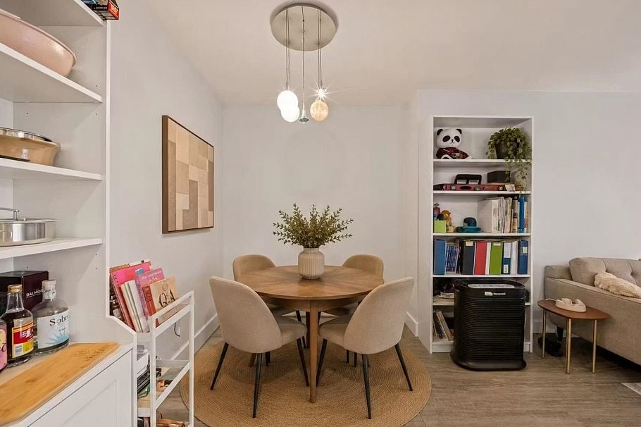 210 141 W 13th Street North Vancouver, BC - 11