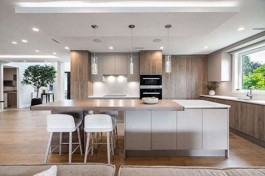 955 Forest Hills Drive North Vancouver, BC - 11
