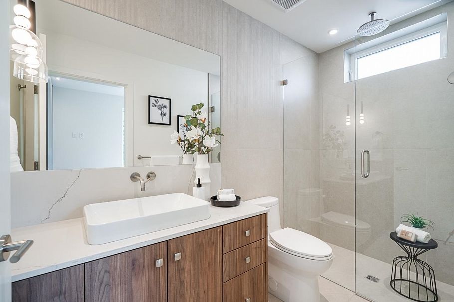 1 456 E 38th Avenue Vancouver, BC - 23