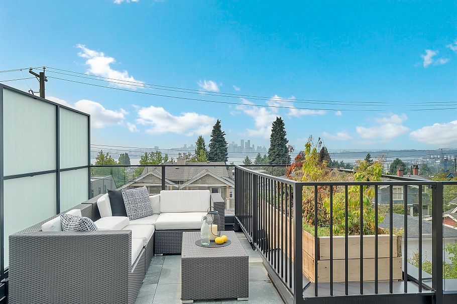 265 W 6th Street North Vancouver, BC - 26