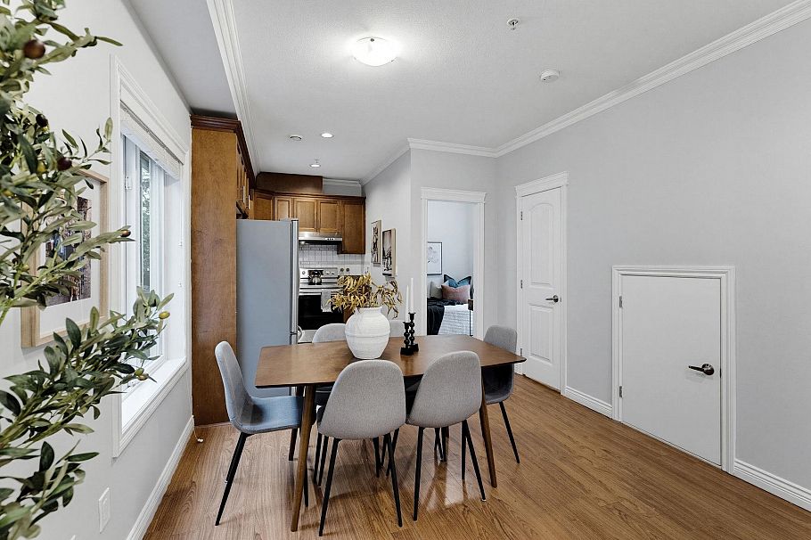 2139 Triumph Street Vancouver, BC - 7