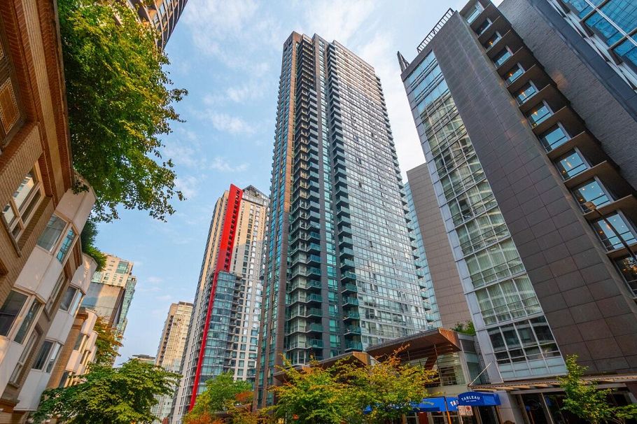 507 1189 Melville Street Vancouver, BC - 1