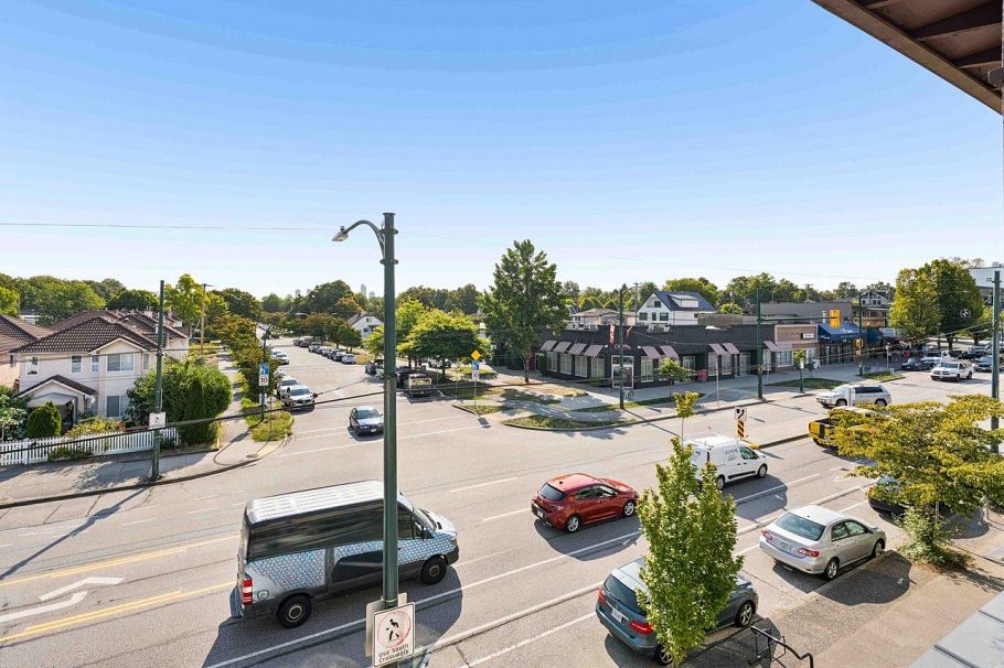 13 2389 Charles Street Vancouver, BC - 33