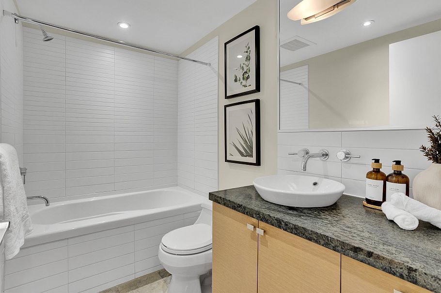 202 1530 W 8th Avenue Vancouver, BC - 21