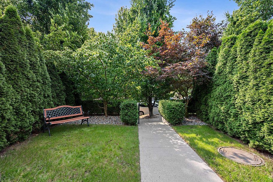 285 E 19th Avenue Vancouver, BC - 5