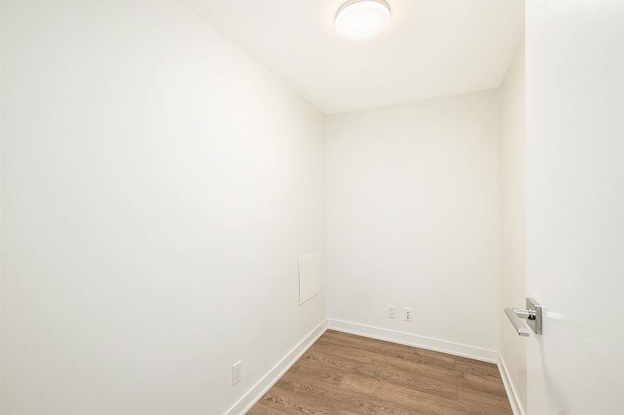 1705 1401 Hunter Street North Vancouver, BC - 21