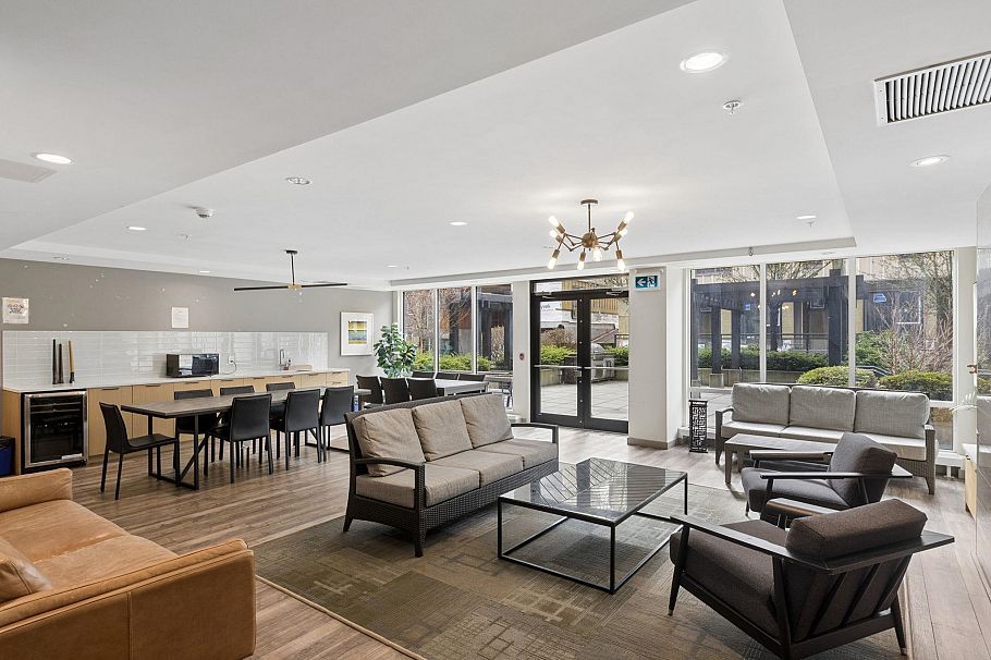 105 625 E 3rd Street North Vancouver, BC - 28