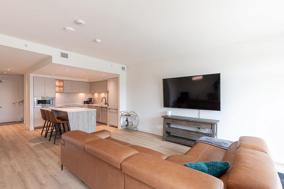107 755 Harbourside Drive North Vancouver, BC - 6