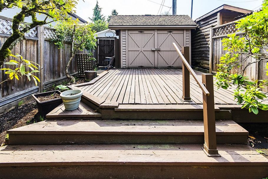 962 E 11th Avenue Vancouver, BC - 35