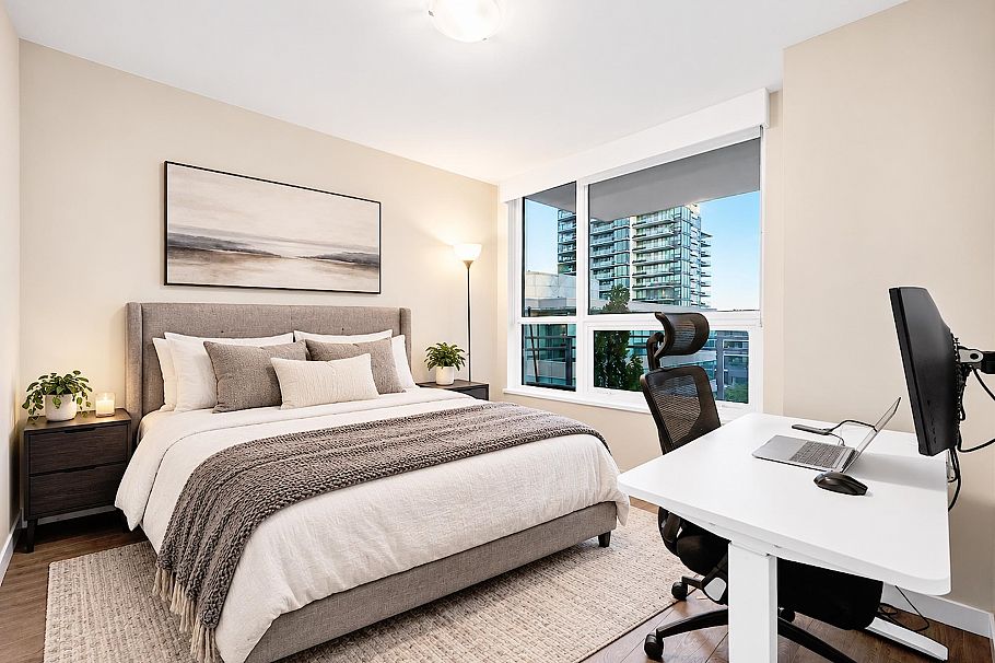704 125 E 14th Street North Vancouver, BC - 23