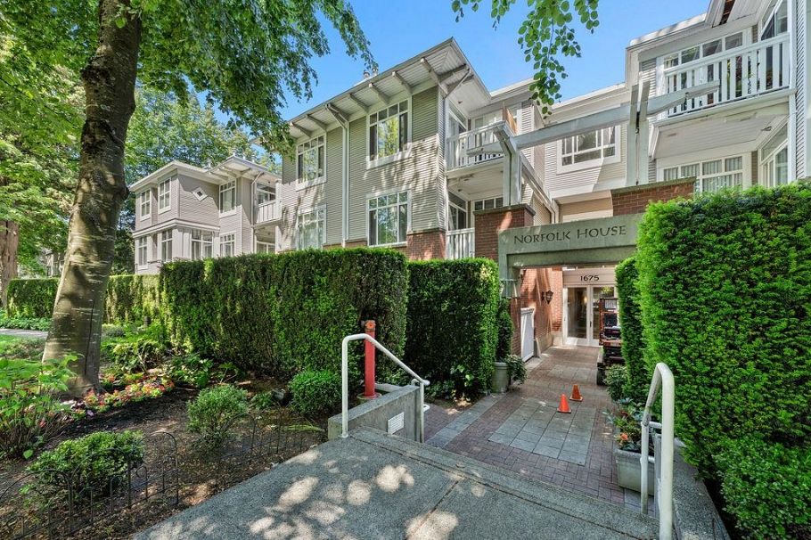 313 1675 W 10th Avenue Vancouver, BC - 1