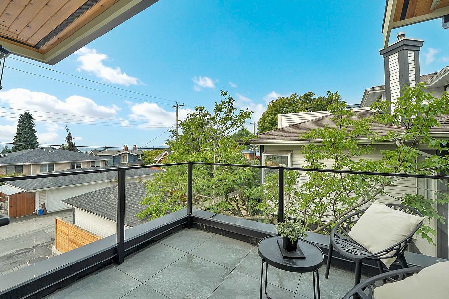 265 W 6th Street North Vancouver, BC - 16