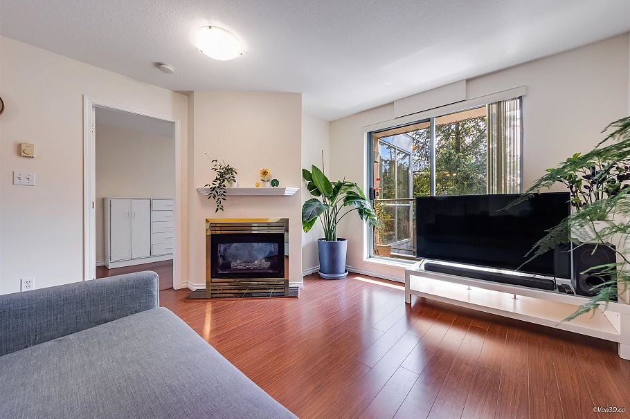 209 5818 Lincoln Street Vancouver, BC - 5
