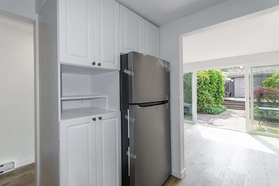 962 E 11th Avenue Vancouver, BC - 14