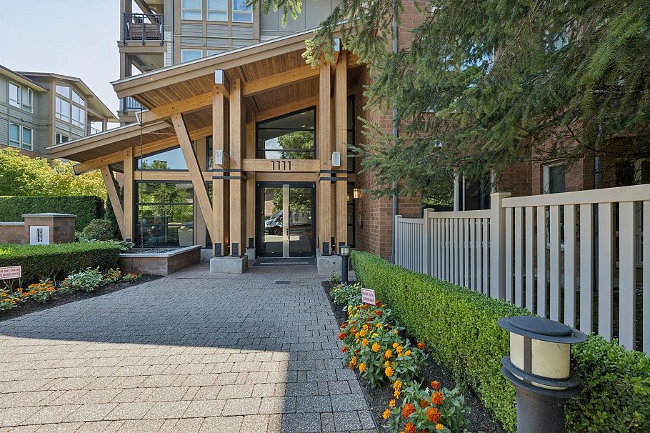 203 1111 E 27th Street North Vancouver, BC - 1