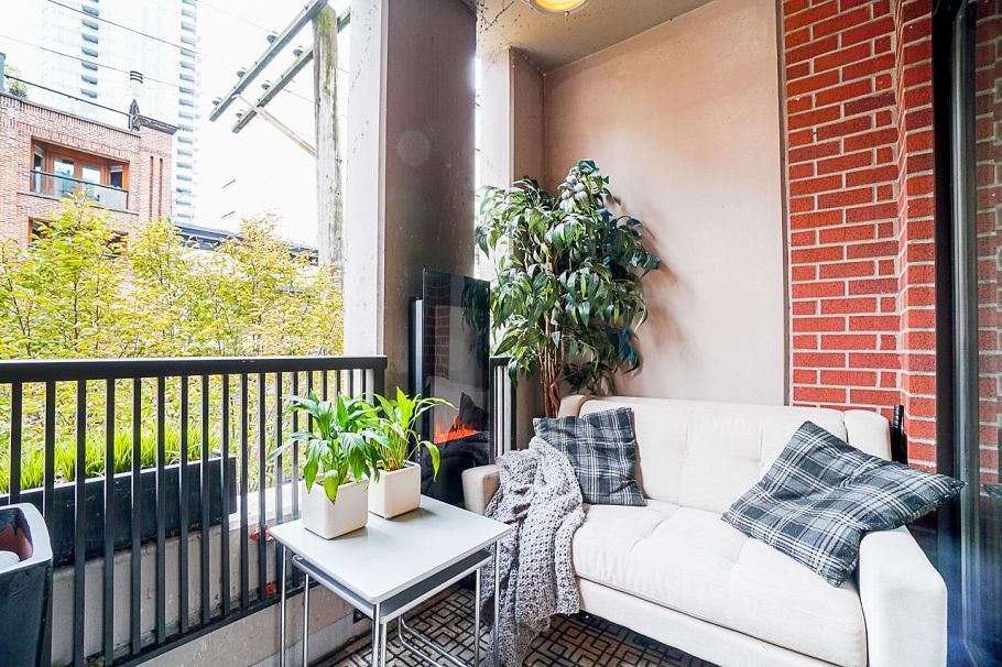 205 531 Beatty Street Vancouver, BC - 14