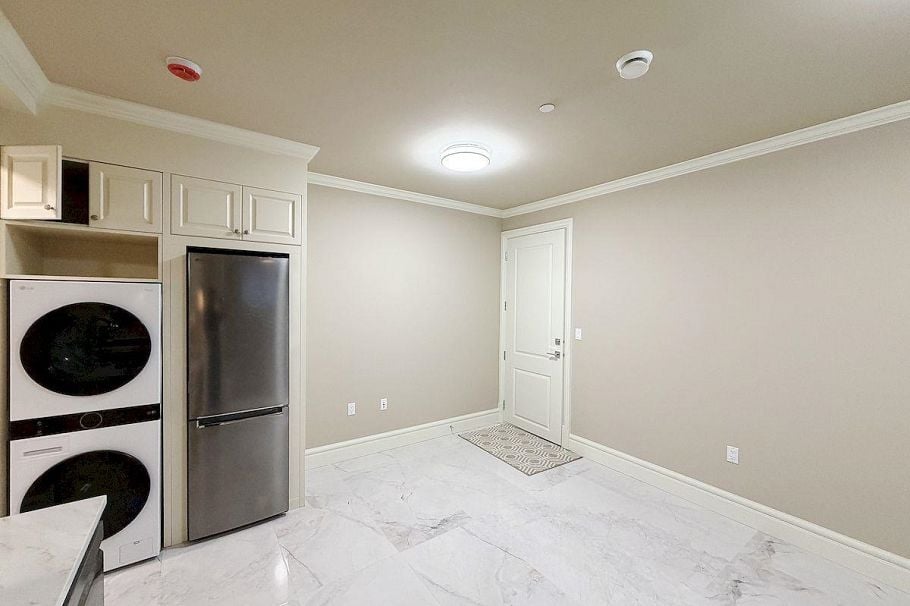2 38xx W   36TH AVENUE, Vancouver BC V6N 2S5 Vancouver, BC - 1