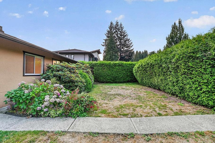 799 Donegal Place North Vancouver, BC - 21